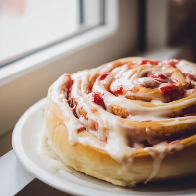 Strawberry Cheesecake Cinnabon Rolls
